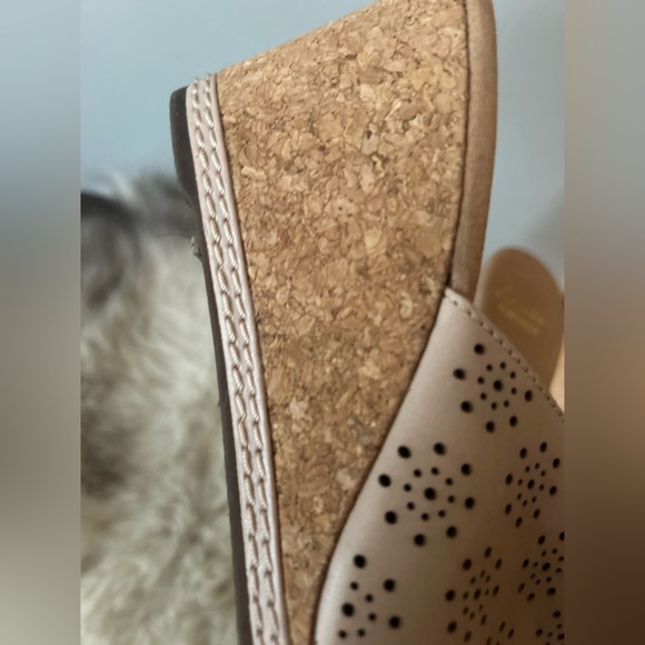 Clark’s wedge slide - Picture 13 of 13